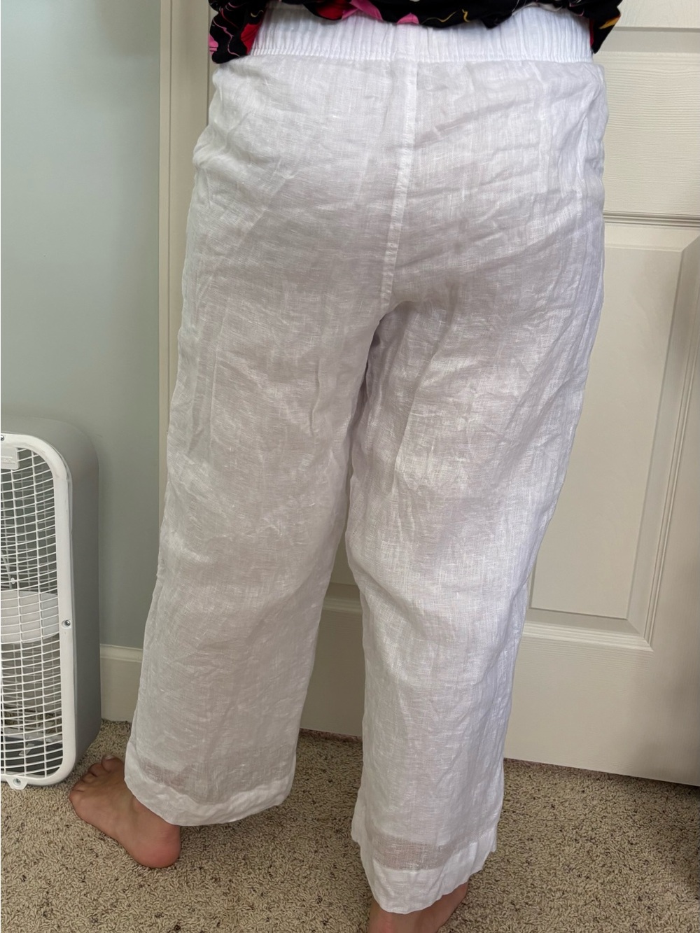 C&C California White Elastic-Waist Linen Pants - Picture 3 of 8